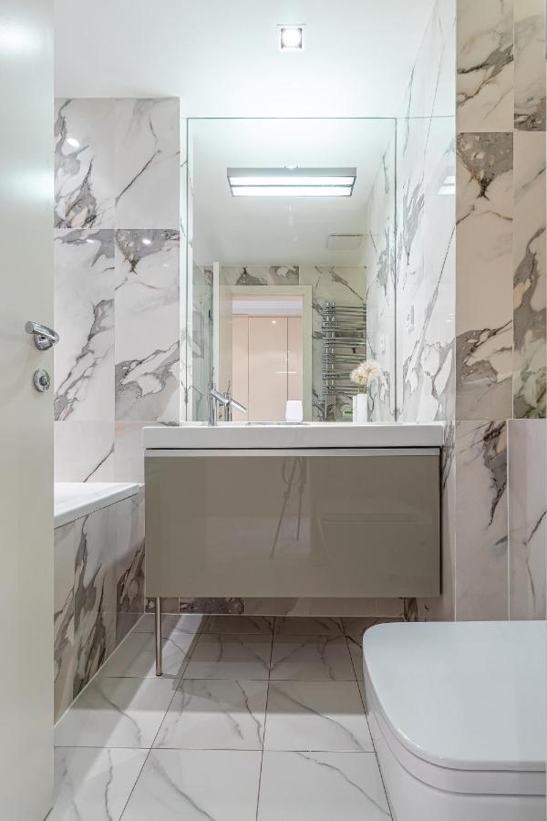 Luxury With Danube River View Bratislava Exterior photo